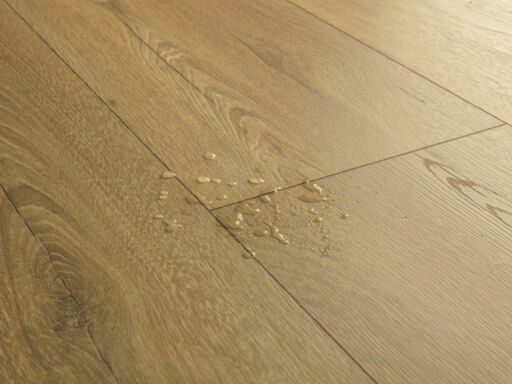 QuickStep CLASSIC Honey Brown Oak Laminate Flooring, 8mm  thumb 3