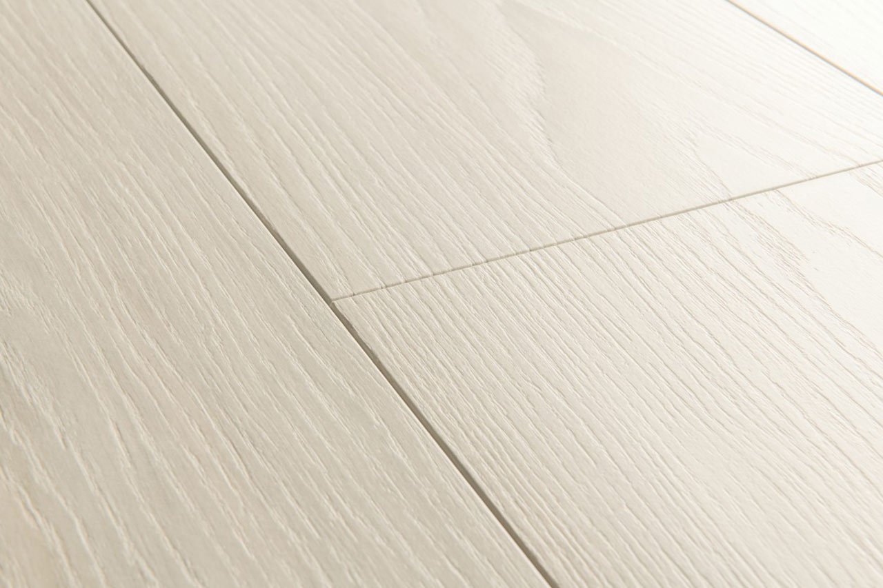 QuickStep Capture White Premium Oak Laminate Flooring, 9mm Image 3