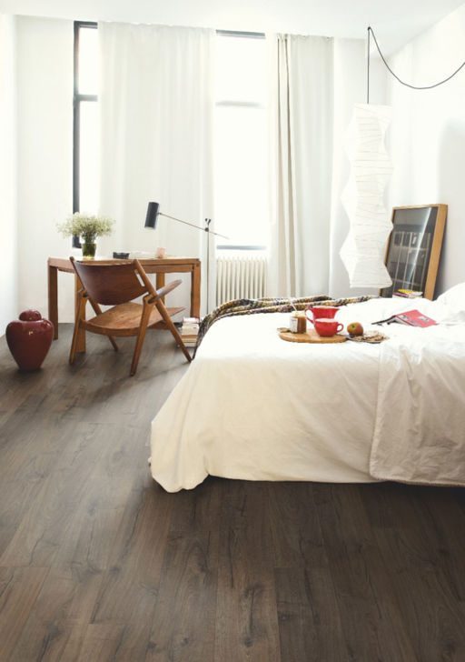 QuickStep Impressive Classic Oak Brown Laminate Flooring, 8mm
